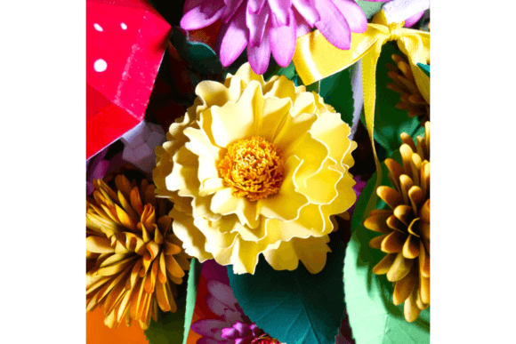 Hestia 3D SVG: Radiant Paper Flowers for Crafters